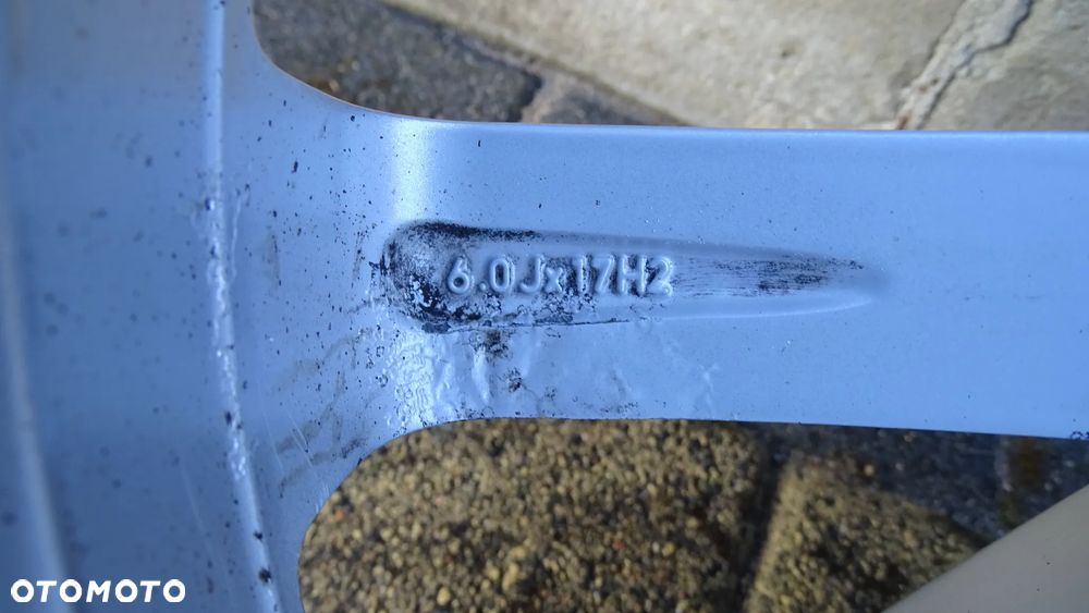 VW GOLF VII 5G0 - felga 6Jx17H2 ET48 5x112 - 11