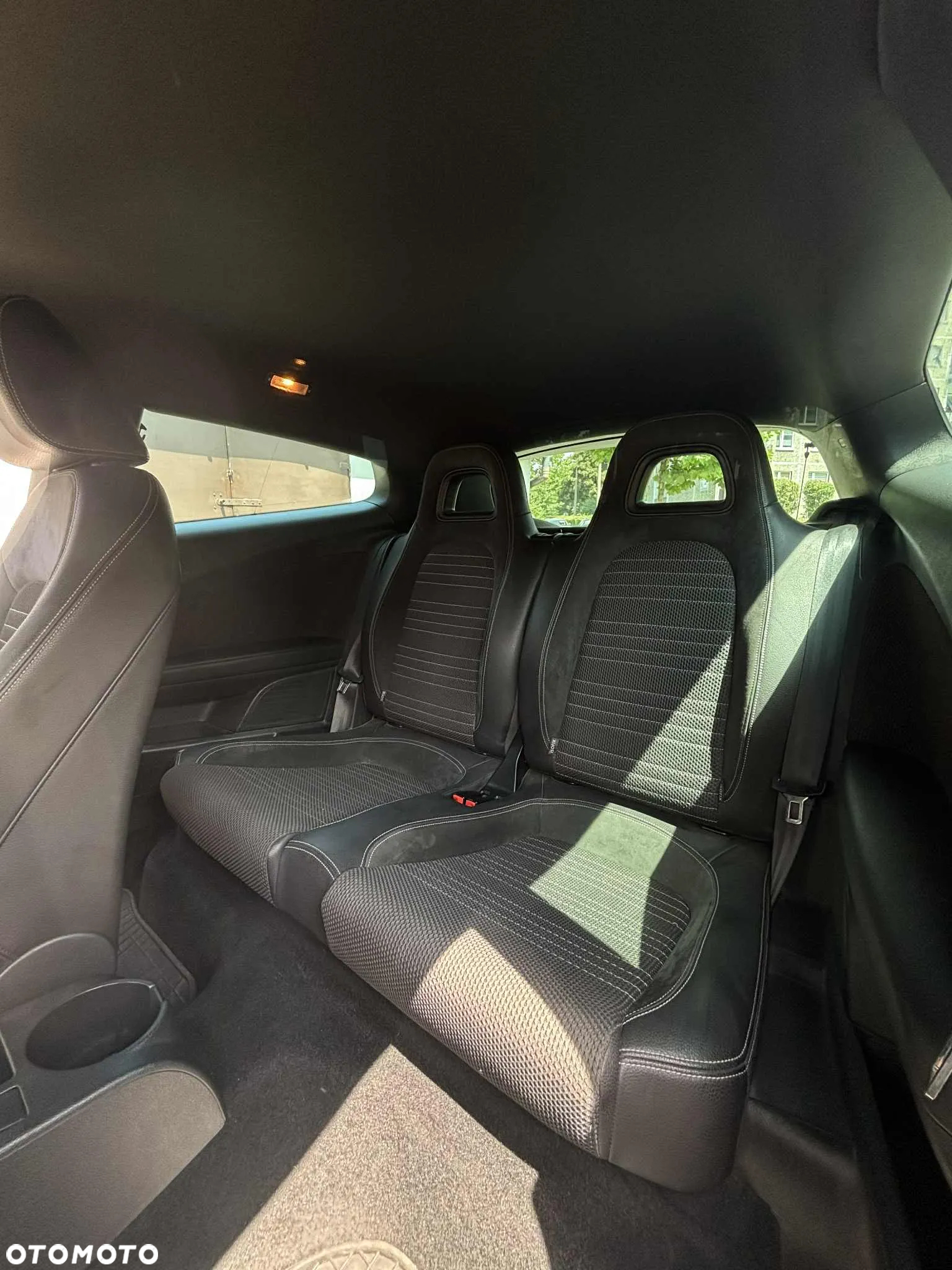 Volkswagen Scirocco 2.0 TDI - 13