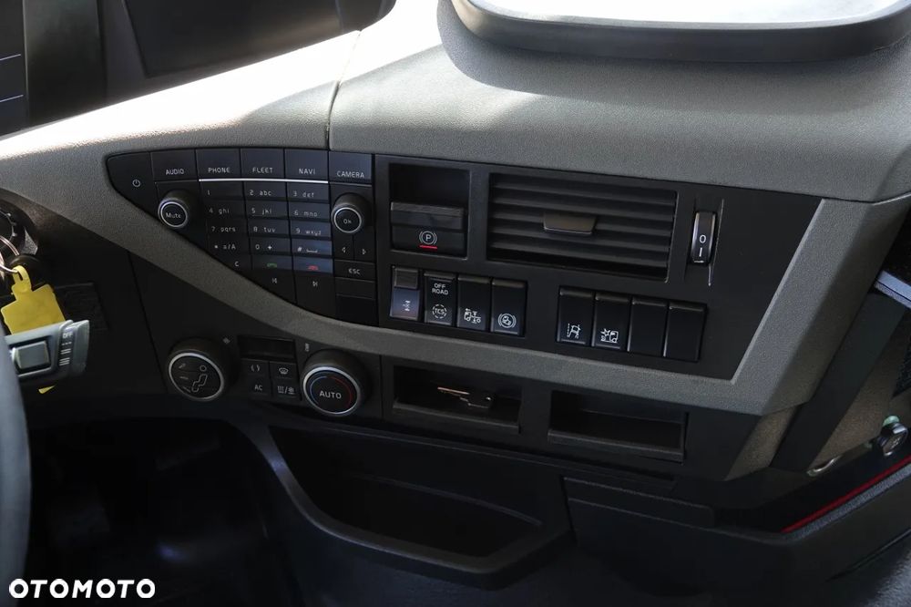 Volvo FH 420 / 4x2 / SOLÓWKA / FIRANKA 9.10 M / KLIMA POSTOJOWA / WINDA DHOLLANDIA 2000KG / PO KONTRAKCIE SERWISOWYM - 29