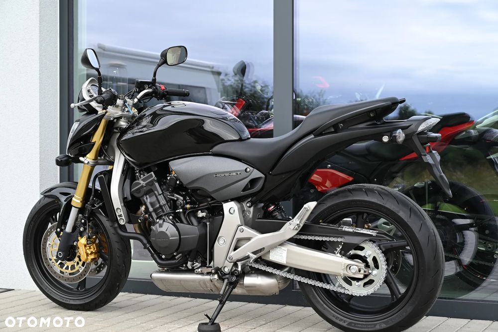 Honda Hornet - 4