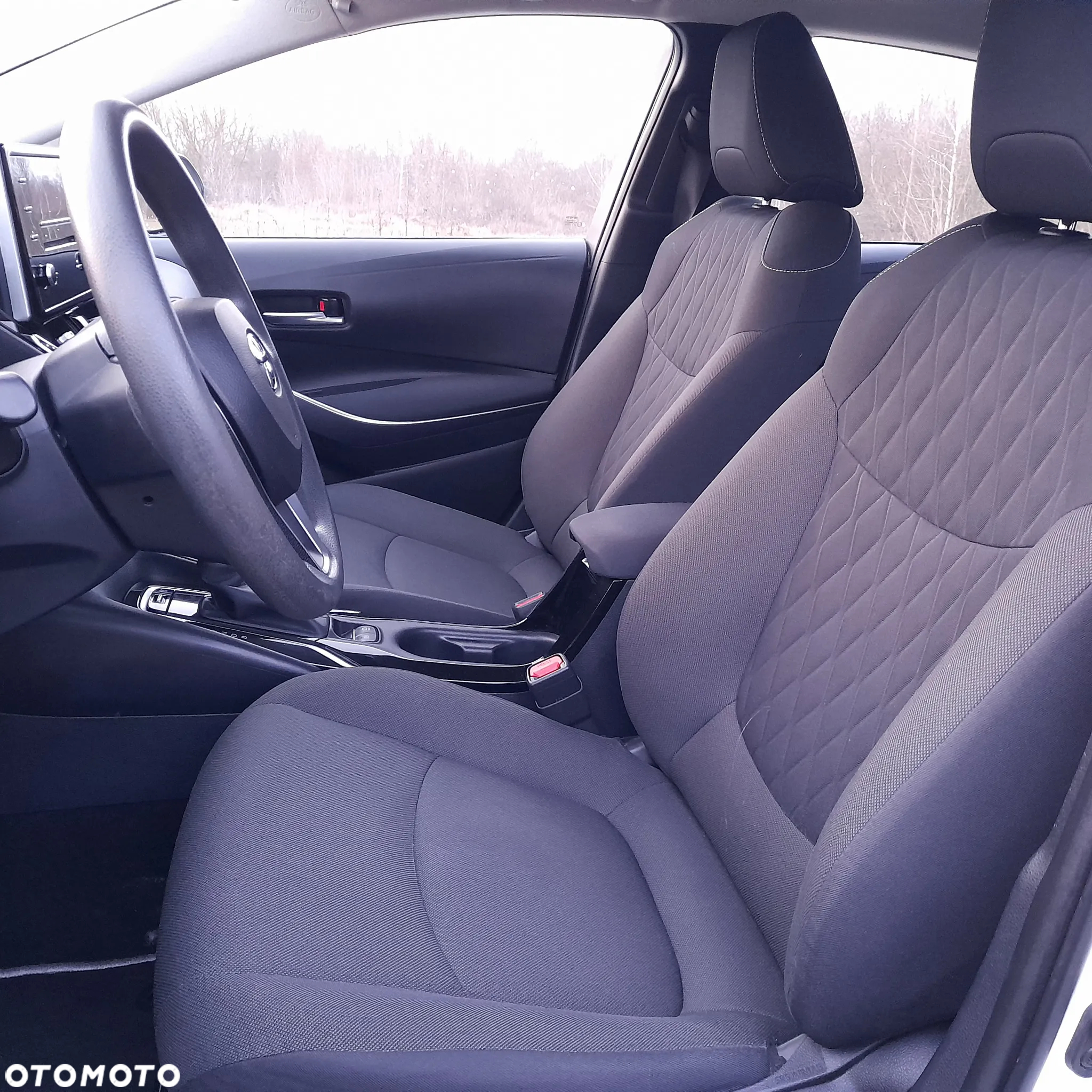 Toyota Corolla 1.8 Hybrid Active - 12