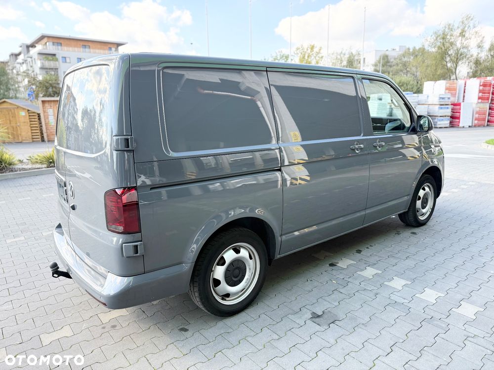 Volkswagen Transporter T6.1 150 km 29 tyś km automat hak - 13