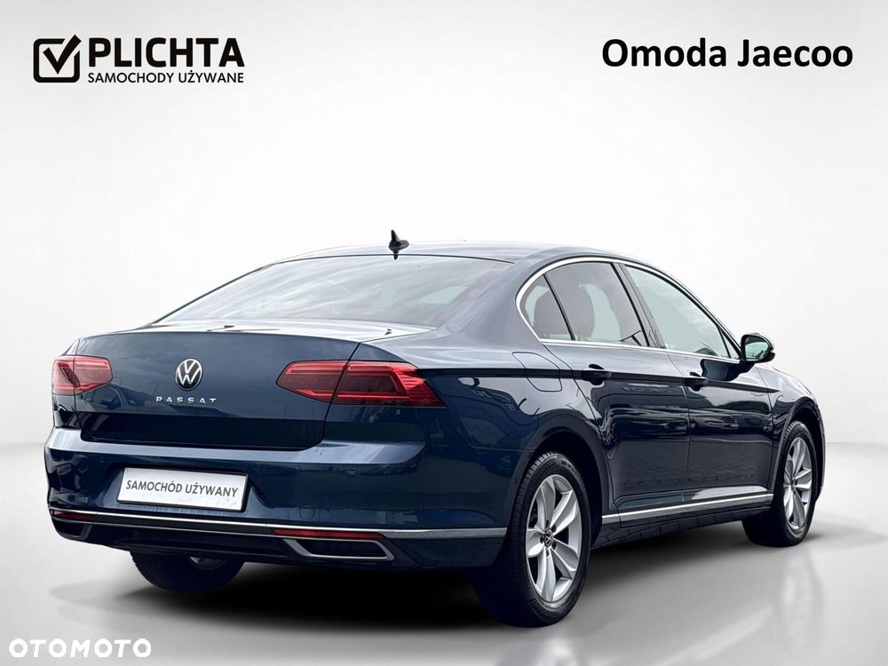 Volkswagen Passat 2.0 TDI Elegance DSG - 6