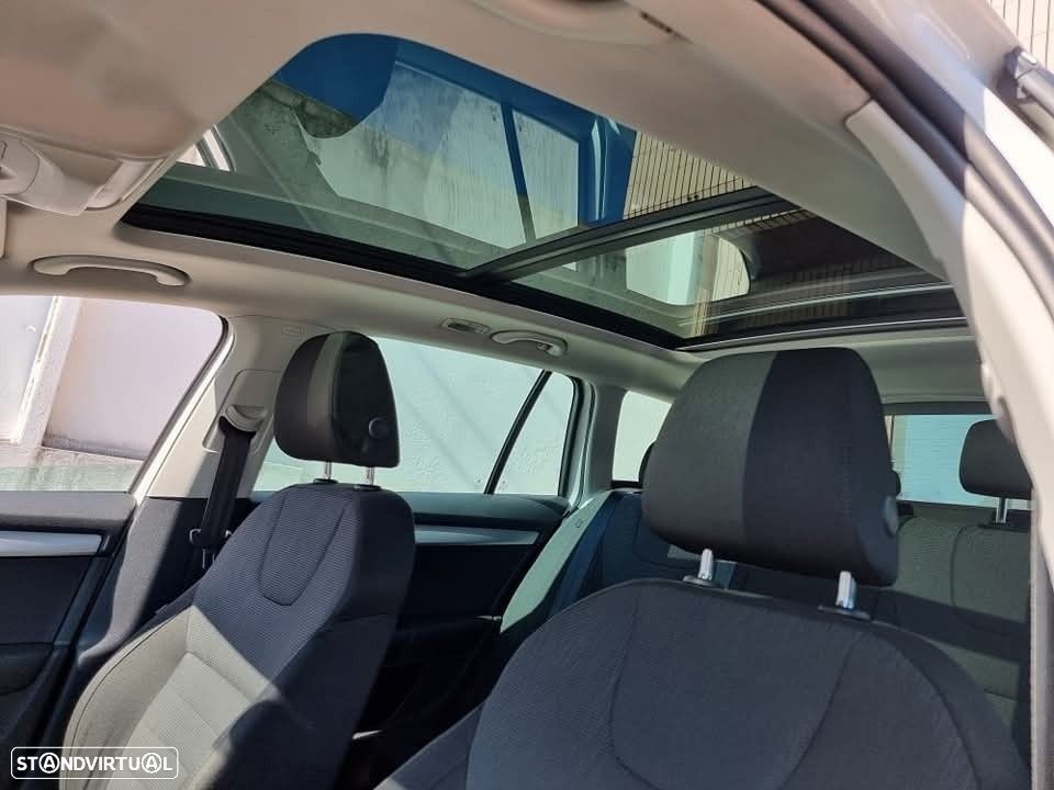 Skoda Octavia Break 2.0 TDI Style - 17