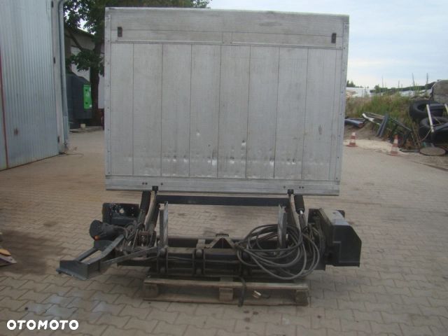 WINDA DHOLLANDIA 1000KG Z HAKIEM HOLOWNICZYM 3.5T ZDIĘTA Z IVECO 2017R PASUJE NA KAŻDE AUTO