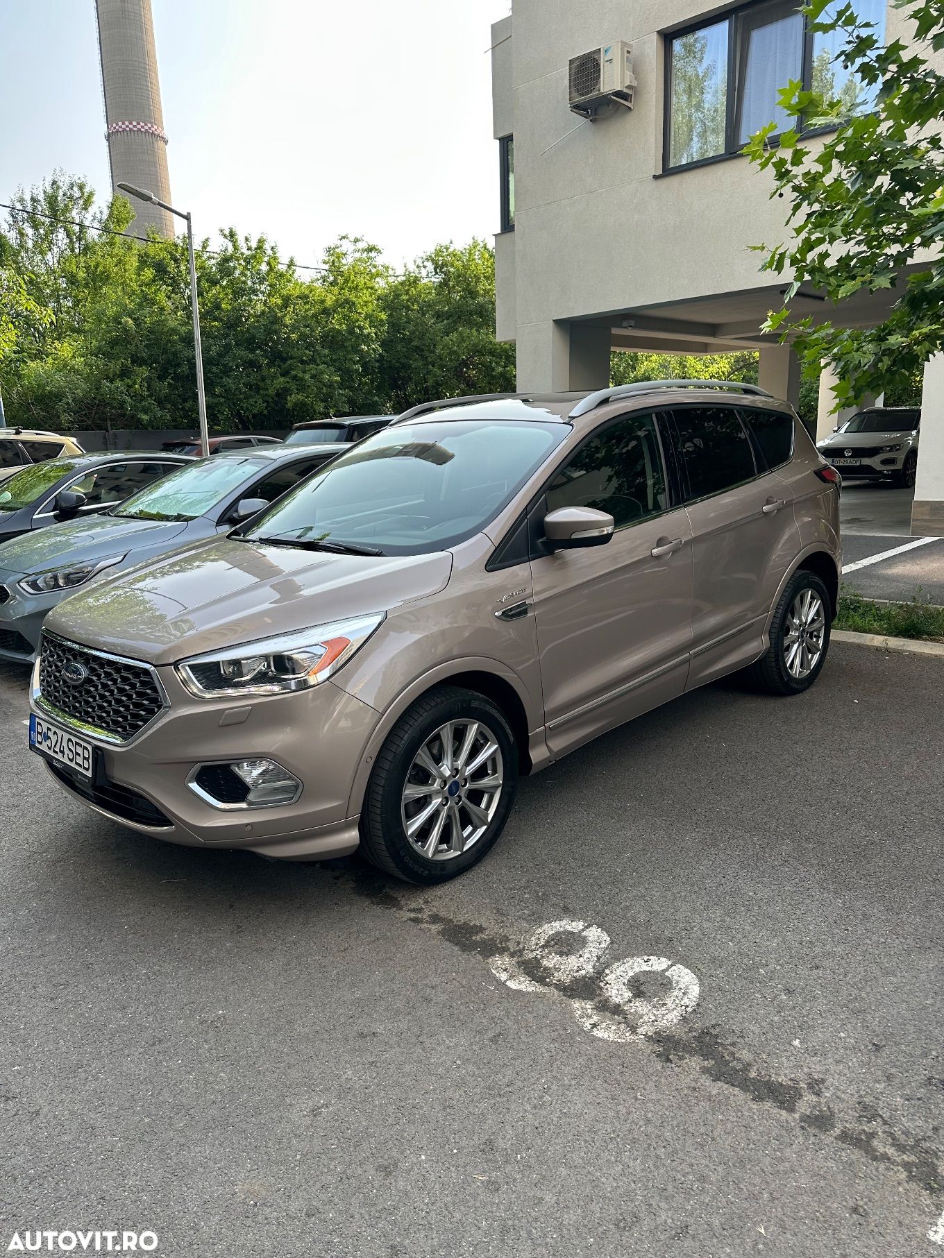 Ford Kuga 2.0 TDCi 4WD Powershift Vignale - 1