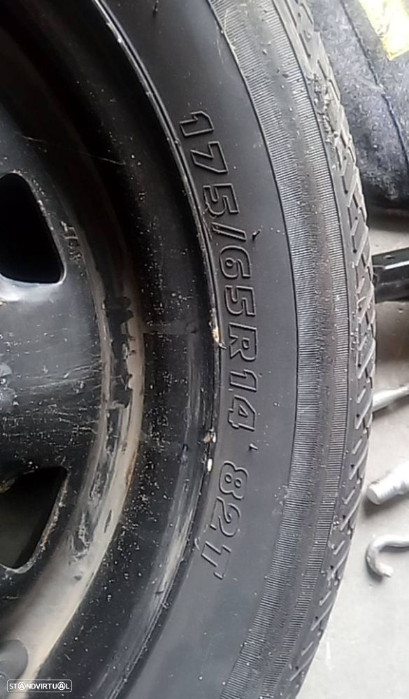 Pneu Sobresselente Hyundai Getz (Tb) - 2