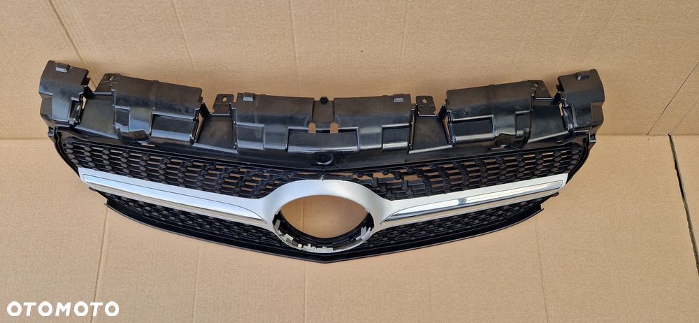 MERCEDES SLC R172 172 GRILL ATRAPA RAMA GRIL ŁADNA !! - 4