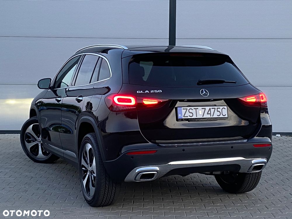 Mercedes-Benz GLA 250 - 19