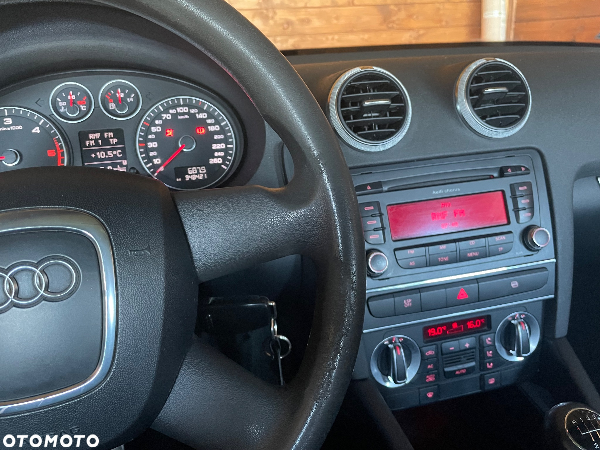 Audi A3 1.9 TDI Sportback Ambiente - 8