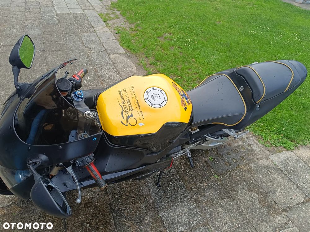 Honda CBR - 4