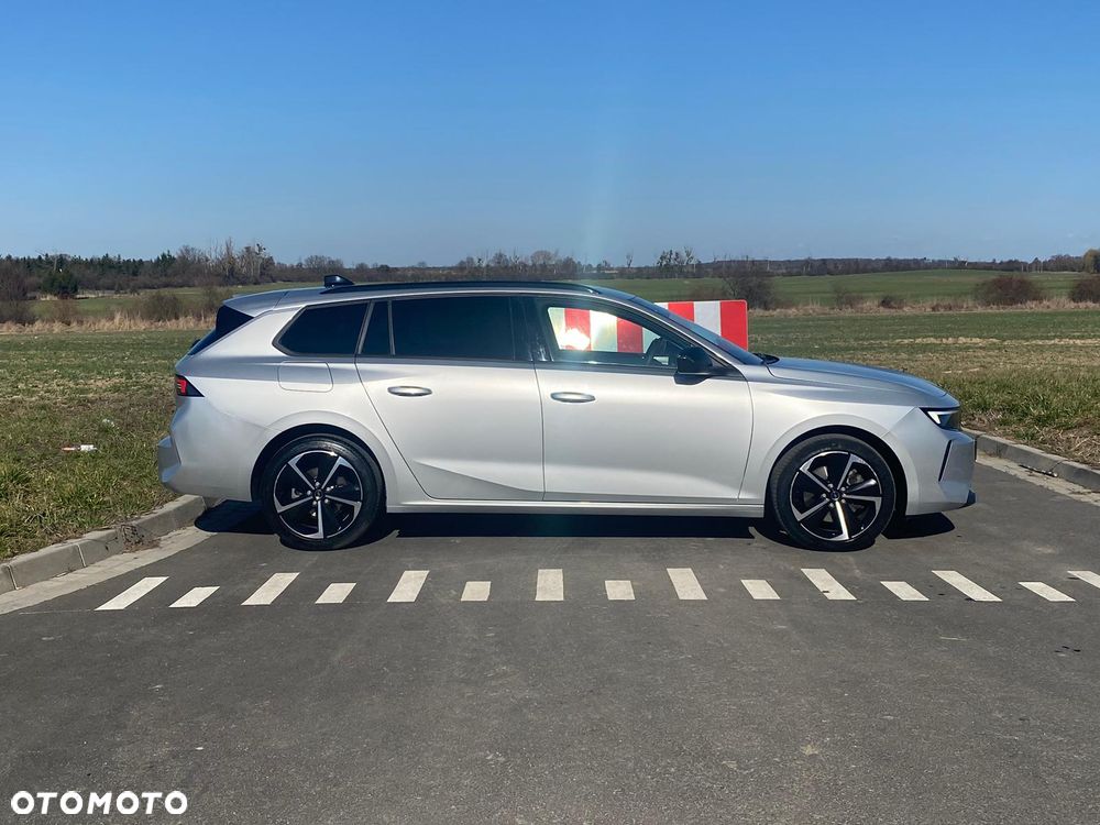 Opel Astra 1.5 D Automatik Business Elegance - 2