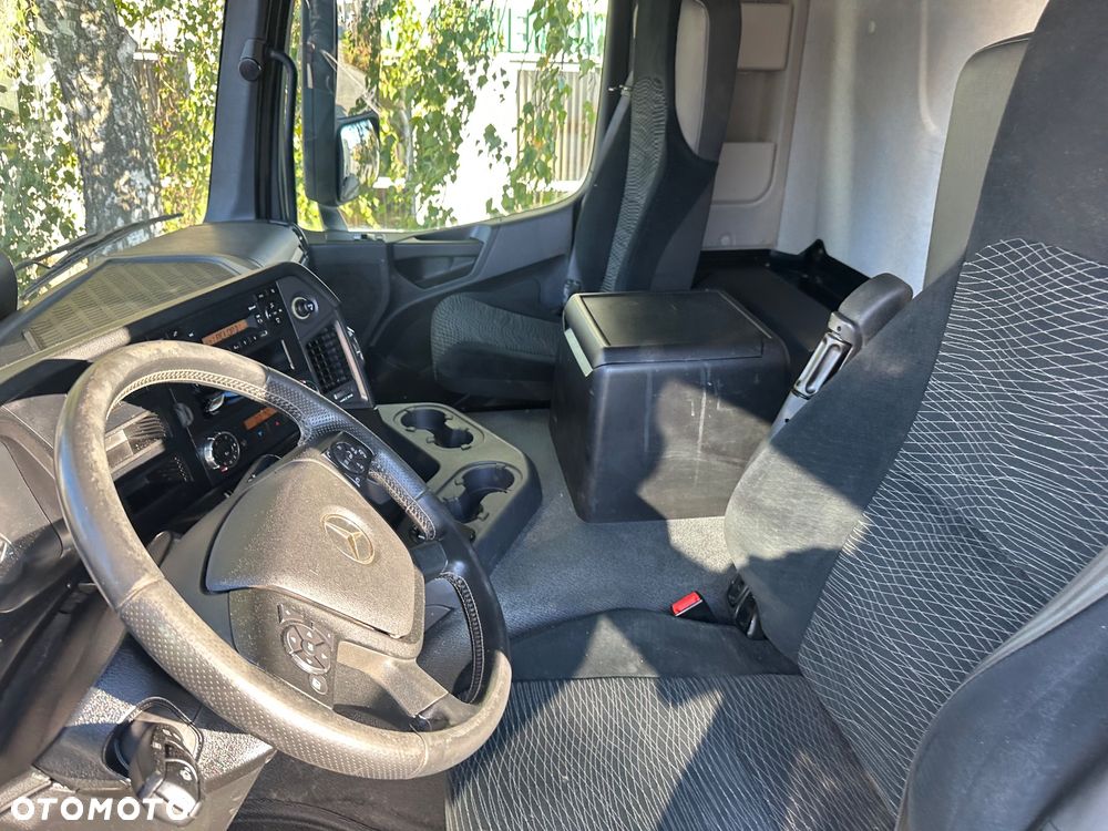 Mercedes-Benz Arosc 4145 - 9