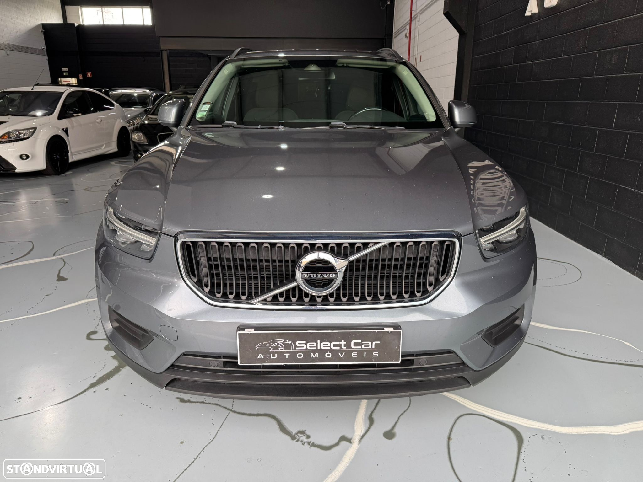 Volvo XC 40 2.0 D3 Momentum Plus Geartronic - 4