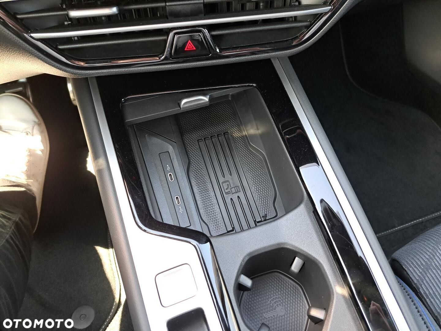 Volkswagen Passat 2.0 TSI 4Mot R-Line Plus DSG - 29