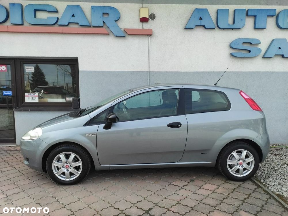Fiat Grande Punto 2007 photo 3