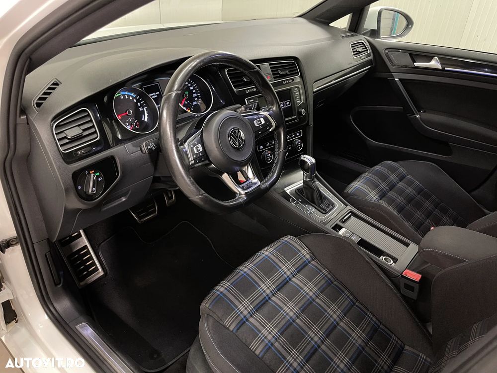 Volkswagen Golf 1.4 GTE Plug-In-Hybrid DSG - 6