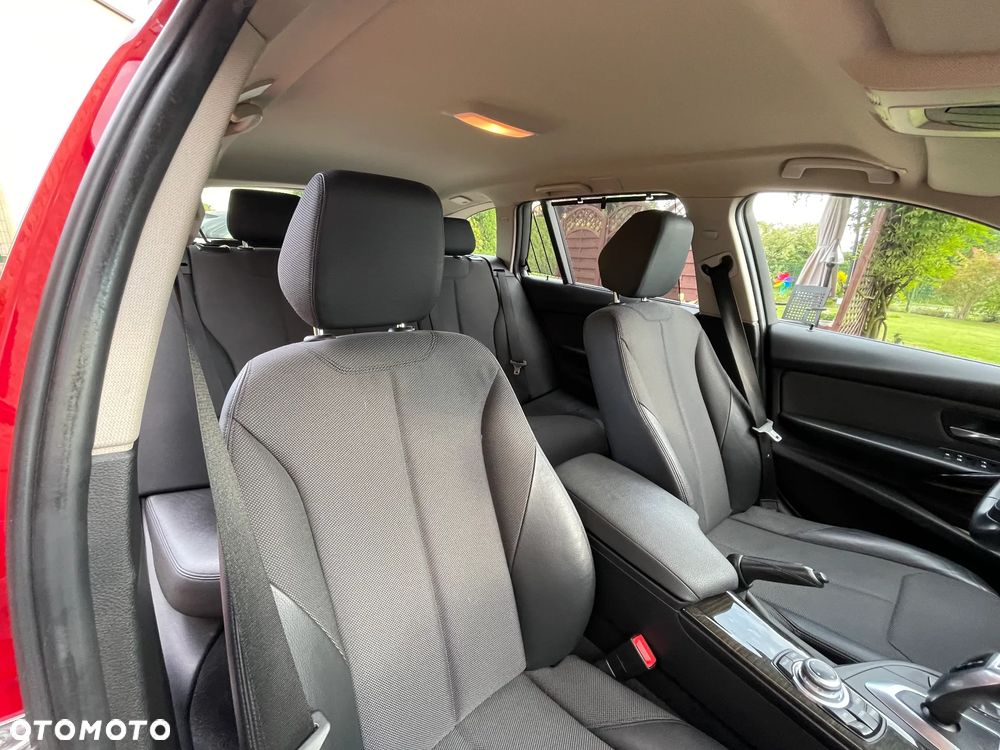 BMW Seria 3 318d Luxury Line - 21