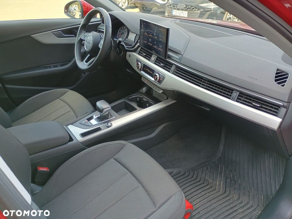 Audi A4 Limousine - 21