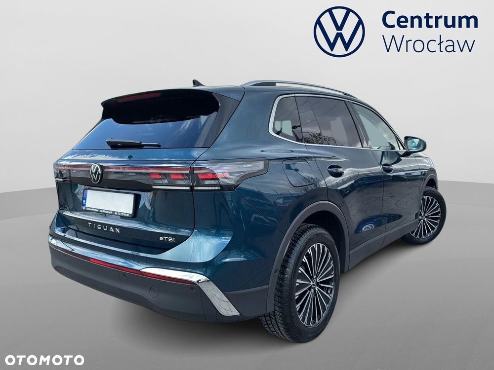 Volkswagen Tiguan - 3