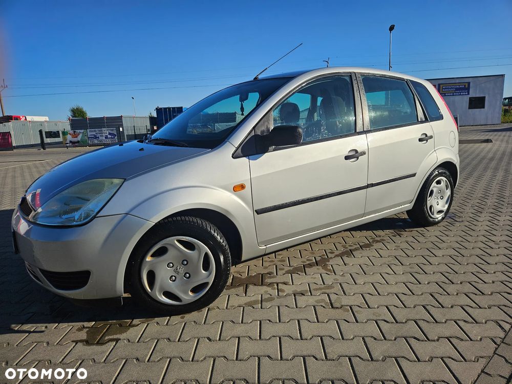 Ford Fiesta 1.4 Ambiente - 2
