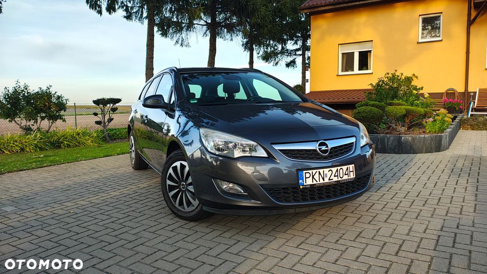 Opel Astra GTC 1.4 Turbo - 1