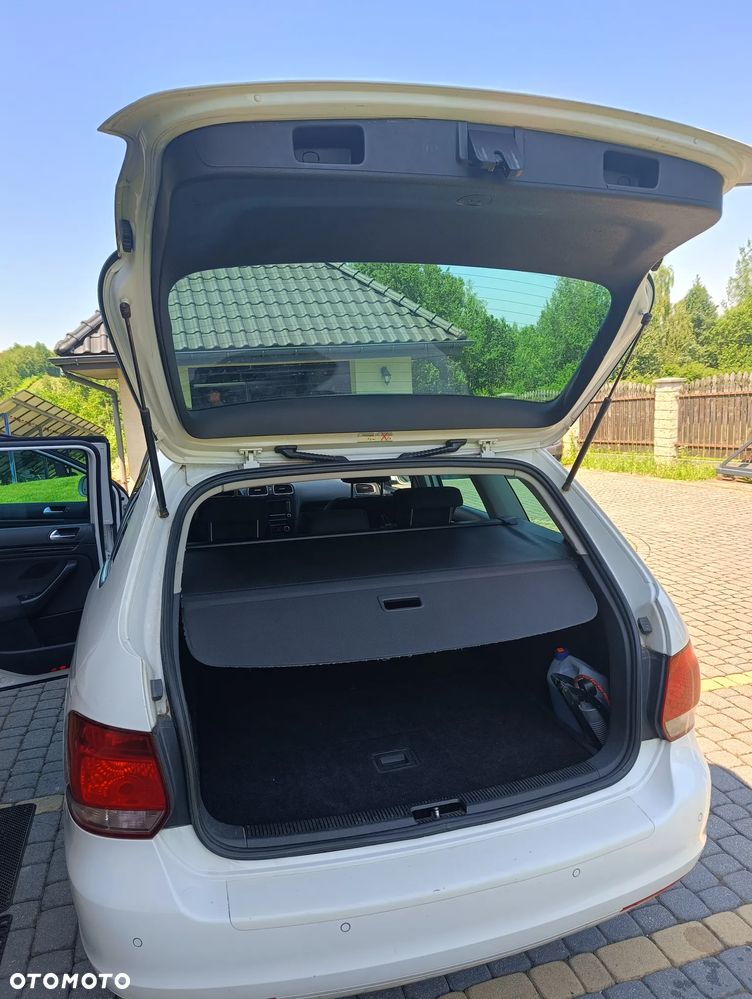 Volkswagen Golf 1.6 TDI BlueMotion Technology Comfortline - 11