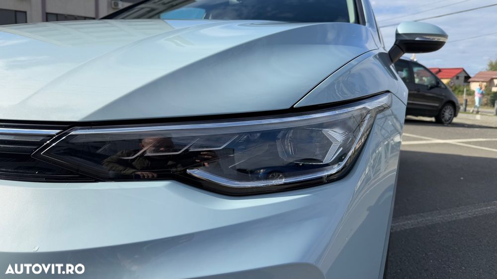 Volkswagen Golf 1.5 eTSI DSG MHEV Advanced - 11