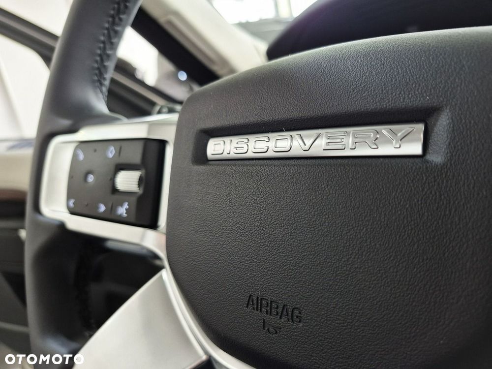 Land Rover Discovery D250 Dynamic SE - 35