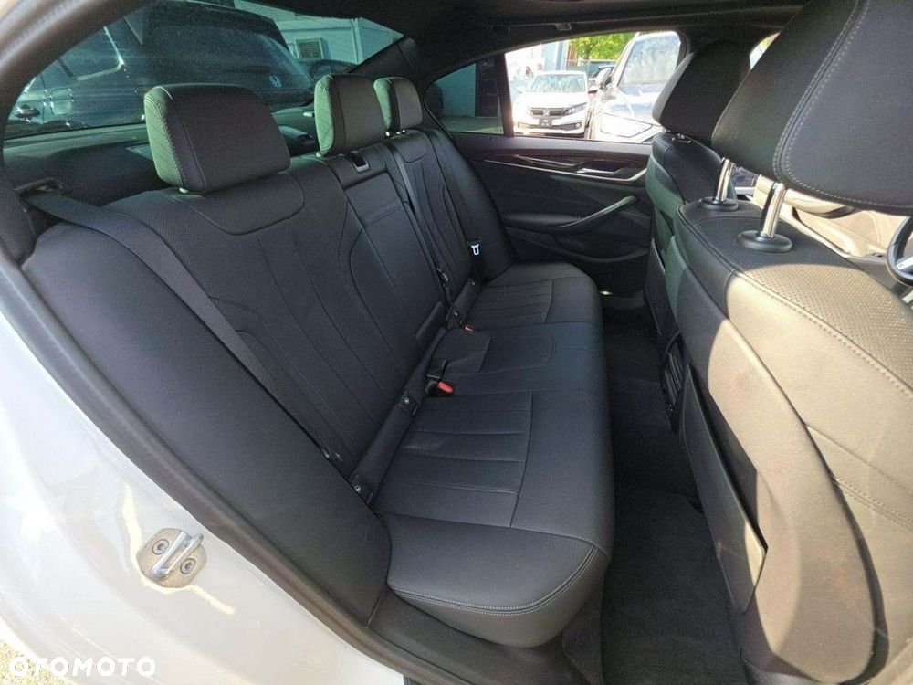 BMW Seria 5 540i xDrive GPF M Sport sport - 10