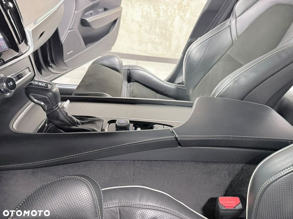 Volvo V90 B5 D AWD Geartronic RDesign - 31