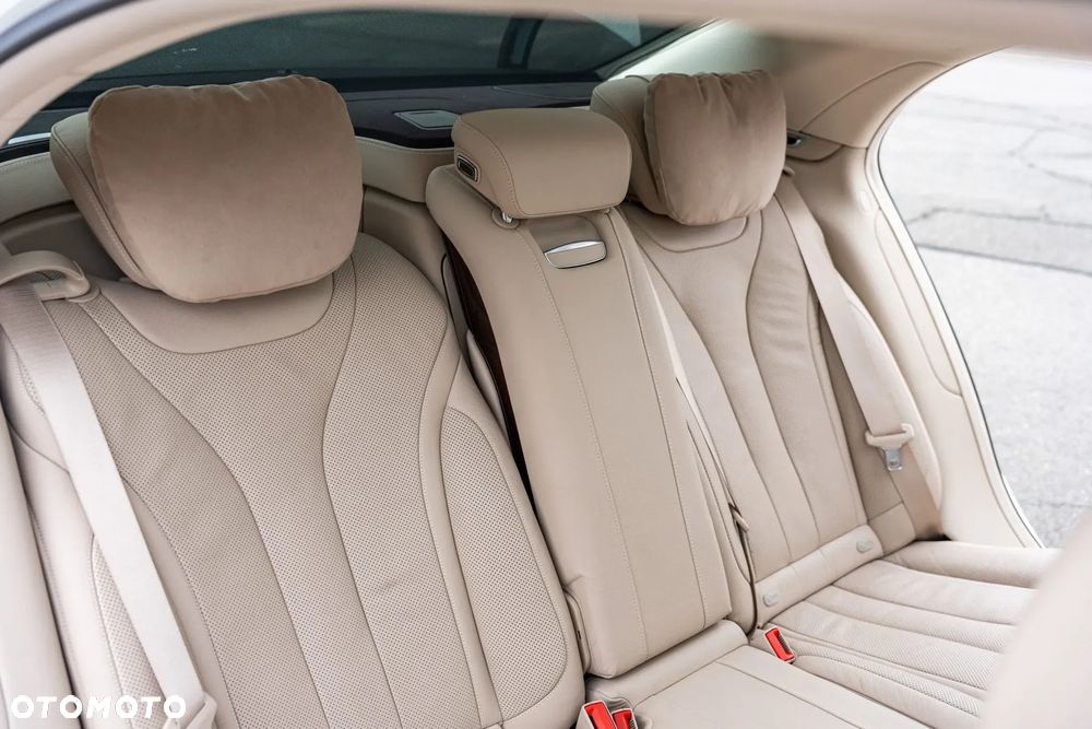 Mercedes-Benz Klasa S 500 4-Matic 7G-TRONIC - 33