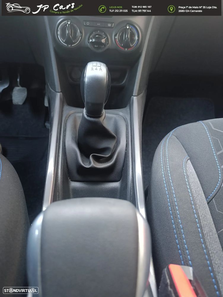 Peugeot 2008 1.2 PureTech Style - 17