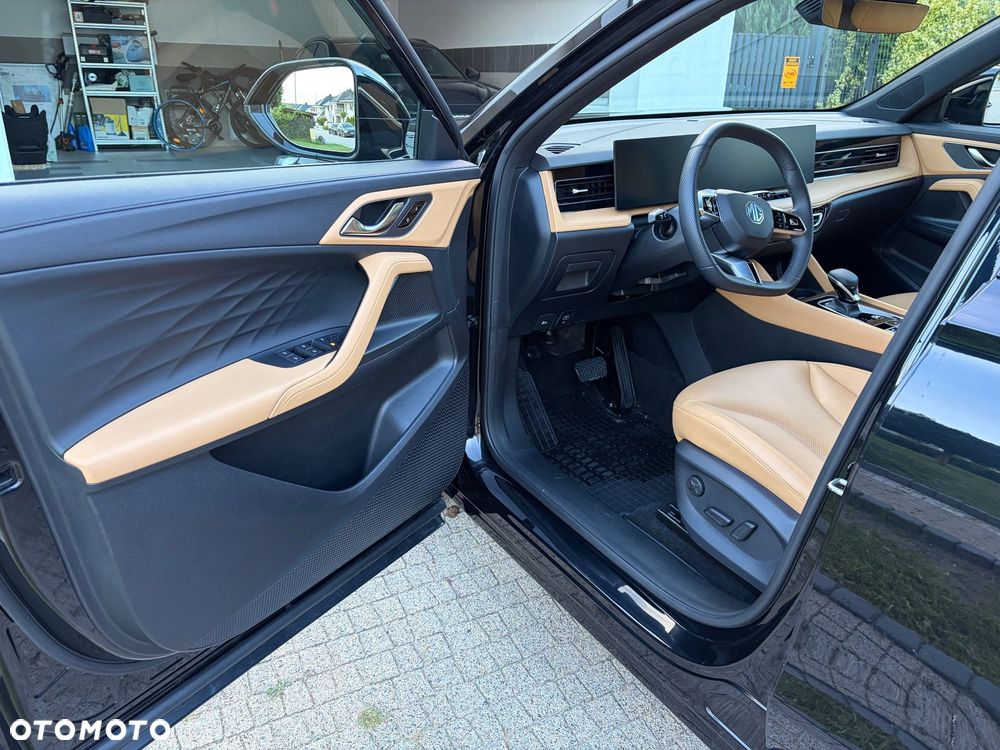 MG HS 1.5 T-GDI Exclusive DCT - 18