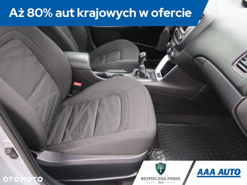 Kia Ceed - 10