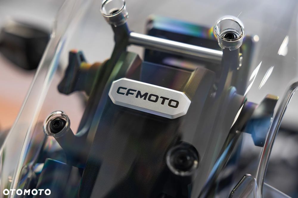CFMoto MT-X - 4