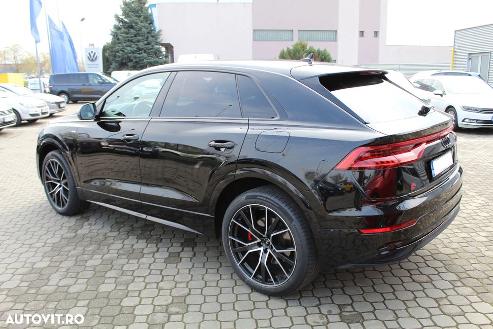 Audi Q8 55 TFSIe quattro tiptronic - 10