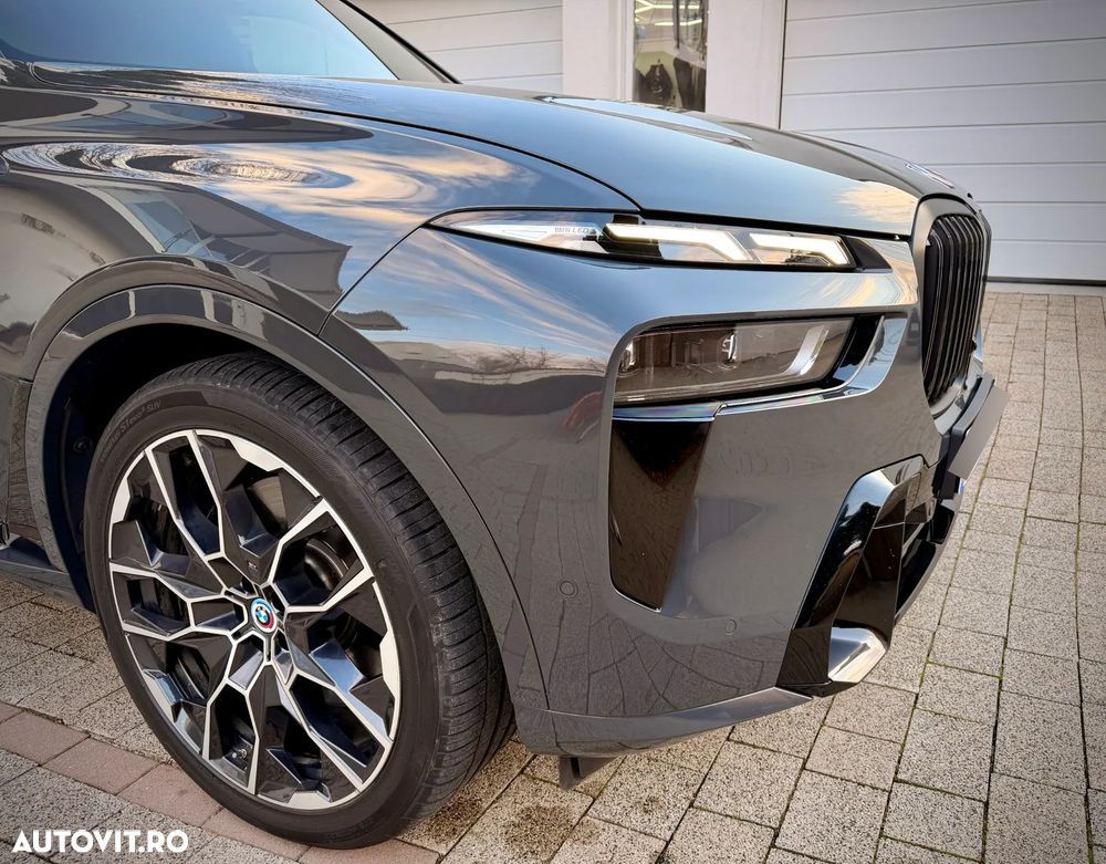 BMW X7 - 28