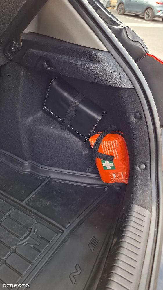 Kia Ceed 1.6 GDI L Business Line DCT - 8