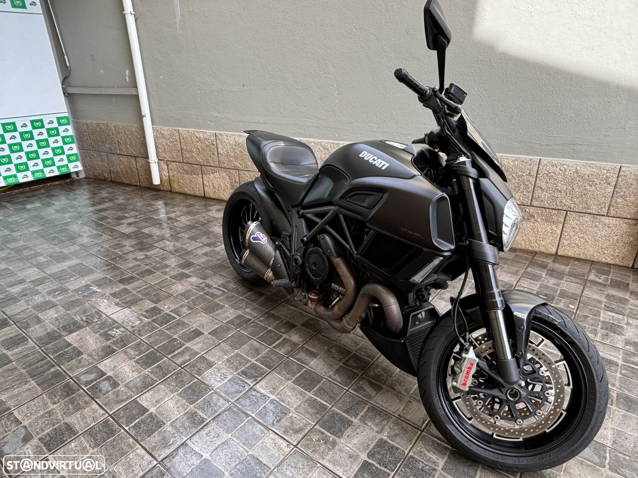 Ducati Diavel Carbon - 4