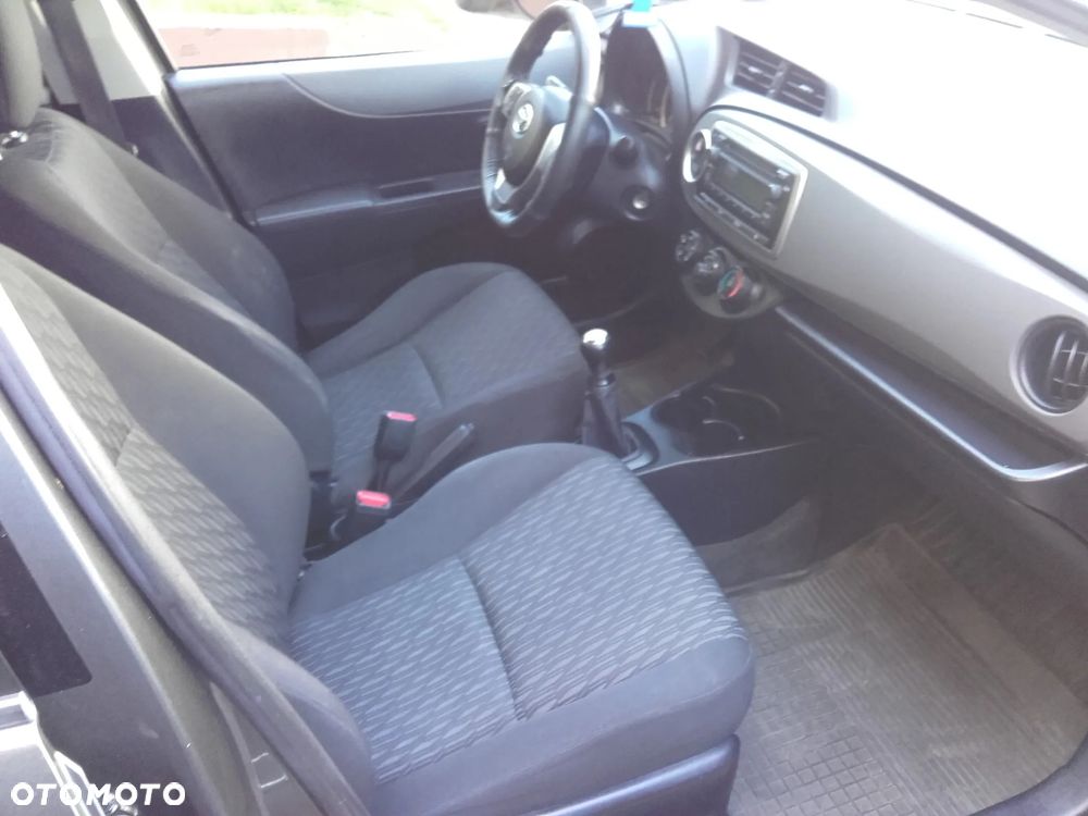 Toyota Yaris - 21