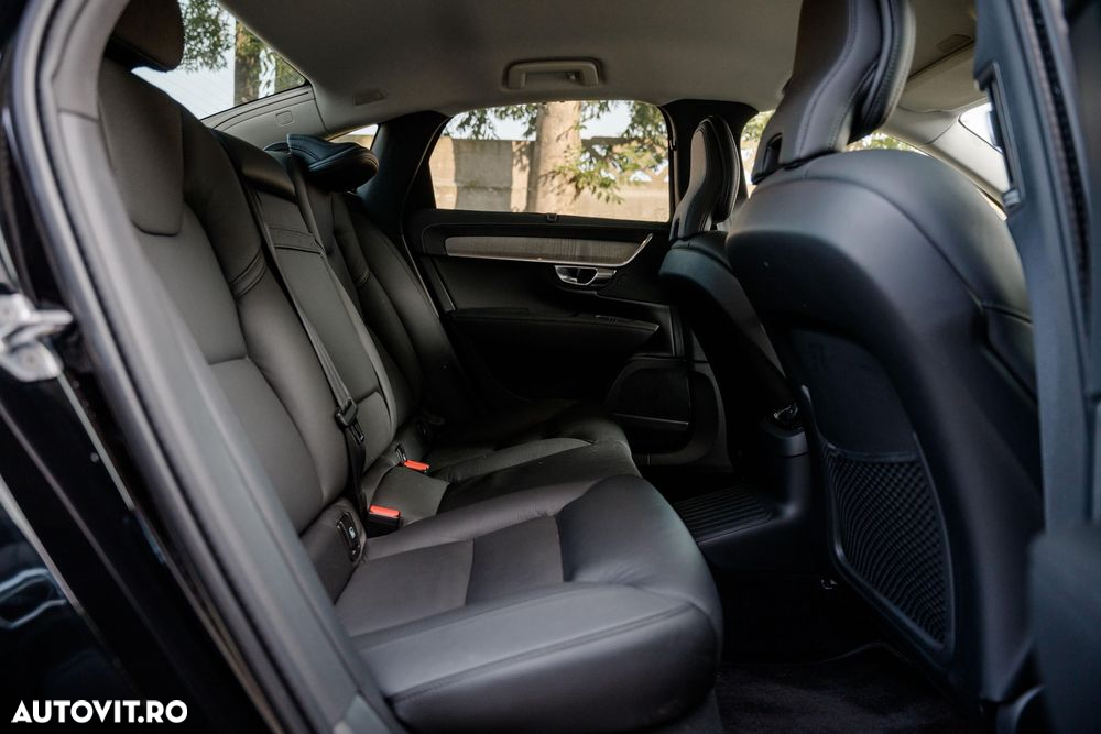 Volvo S90 T8 Recharge AWD Geartronic Inscription - 36