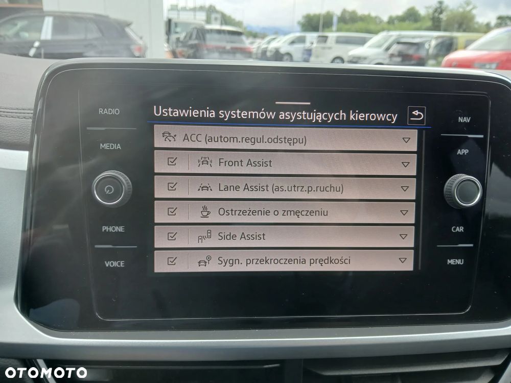 Volkswagen T-Roc 1.5 TSI Life Plus DSG - 17