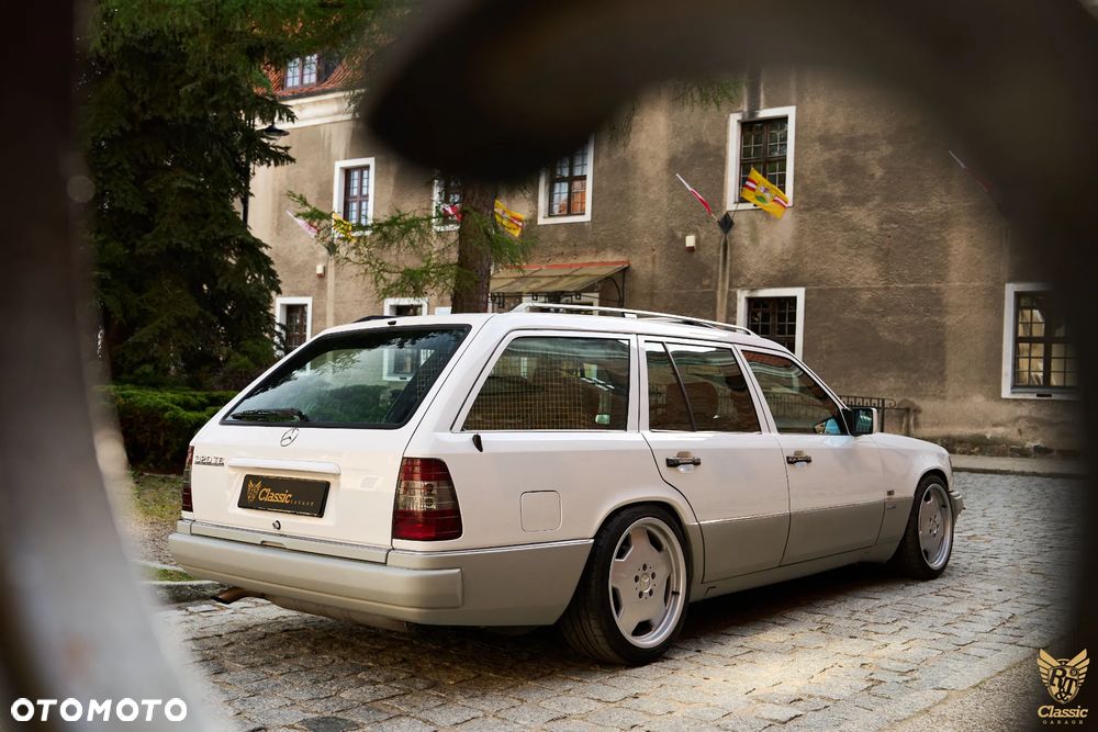 Mercedes-Benz Klasa E - 19