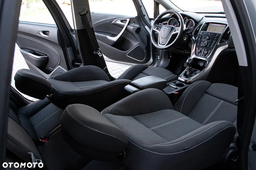 Opel Astra 1.4 Turbo Edition - 24
