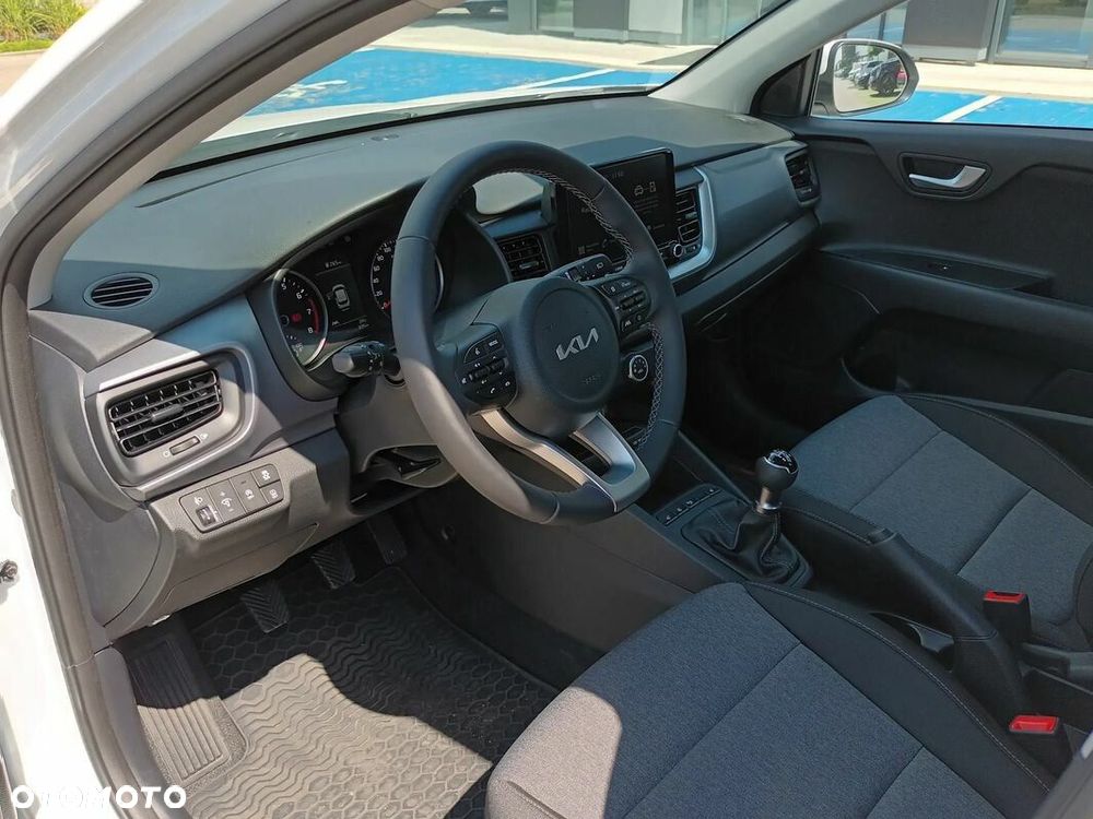 Kia Stonic 1.2 M - 13