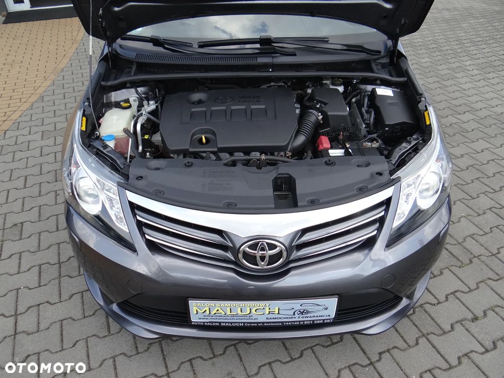 Toyota Avensis Touring Sports 1.8 Executive - 37