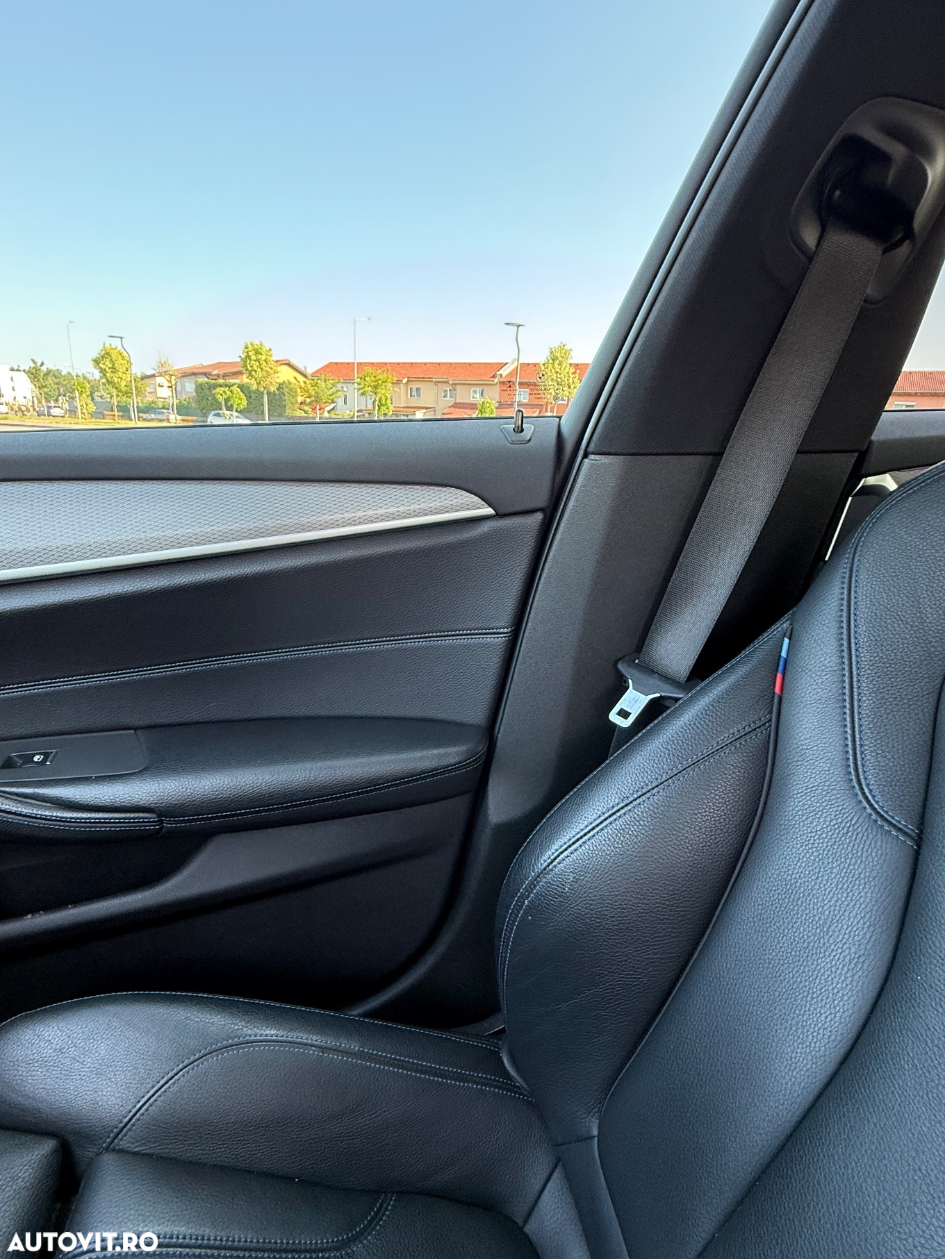 BMW Seria 5 520d xDrive AT - 16