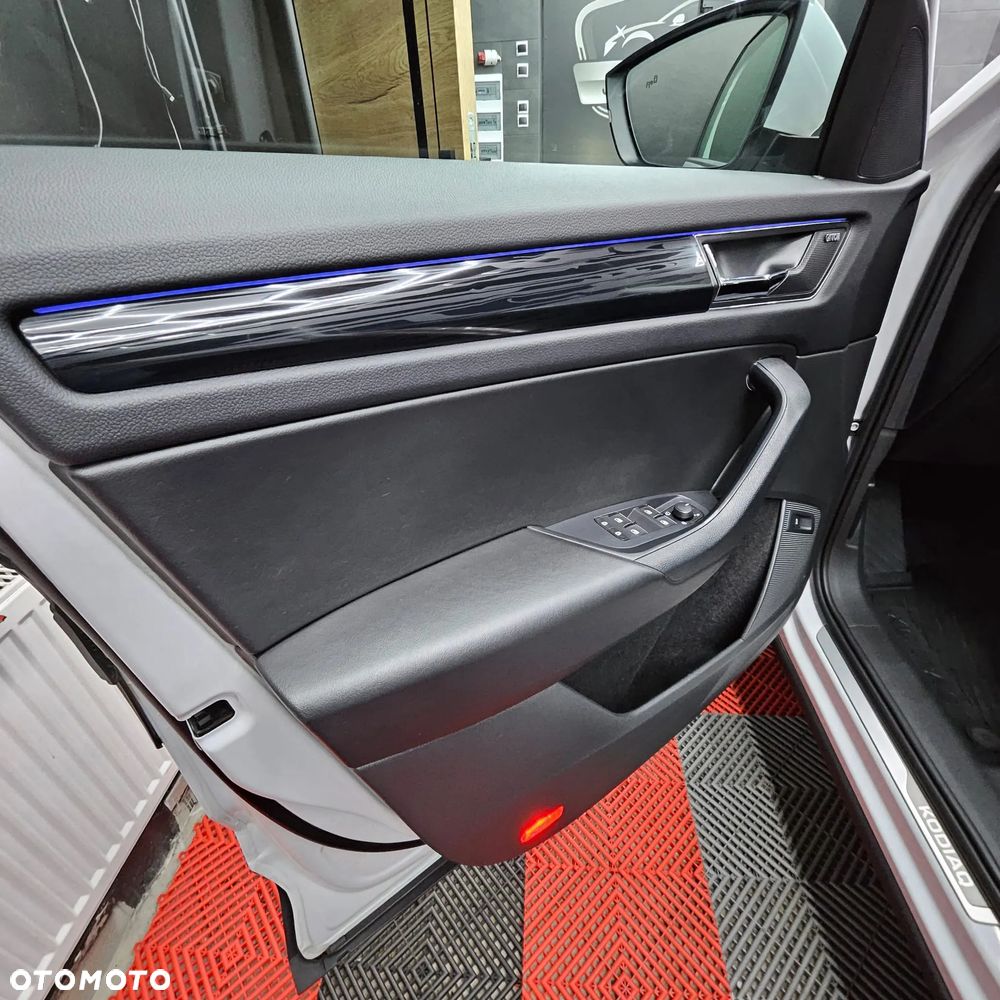 Skoda Kodiaq 2.0 TSI 4x4 Active DSG 7os - 33