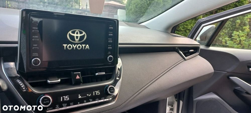Toyota Corolla 1.8 Hybrid GPF Comfort - 12
